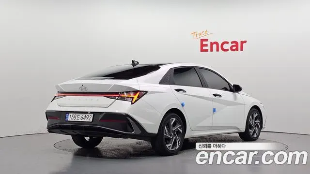 HYUNDAI AVANTE — из Кореи под ключ