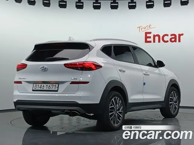 HYUNDAI TUCSON — из Кореи под ключ
