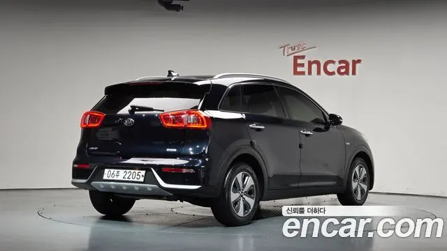 KIA NIRO — из Кореи под ключ