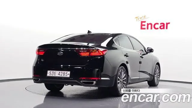 KIA K7 — из Кореи под ключ