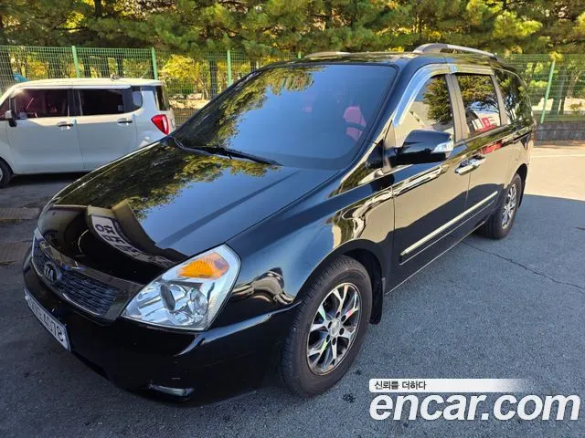 KIA GRAND CARNIVAL — из Кореи под ключ